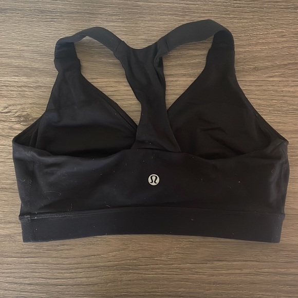 (WELL WORN) lululemon size 6  sports bra - Picture 2 of 3
